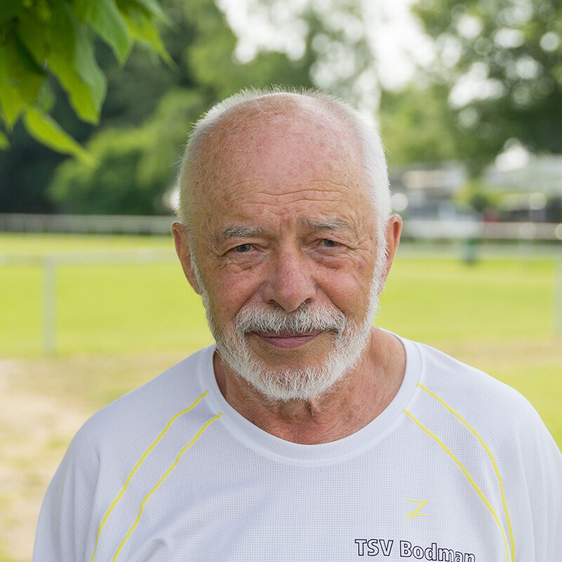 Kurt Schmidt - Abteilungsleiter Leichtathletik Kurt Schmidt - Abteilungsleiter Leichtathletik